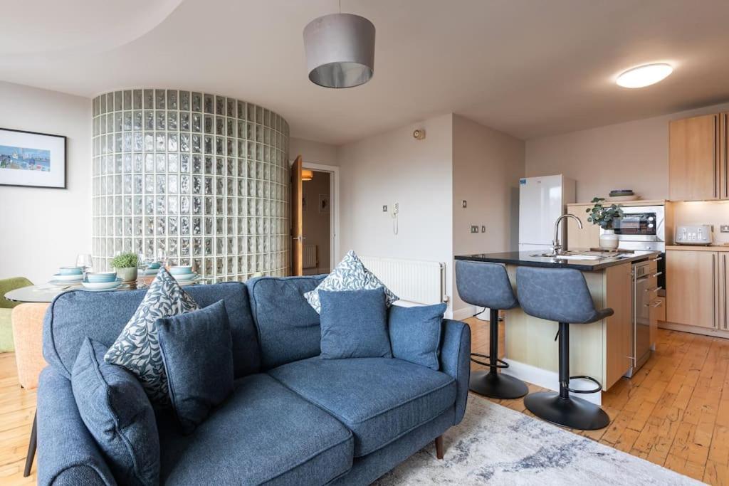 Modern Penthouse Apartment 2 Bed, 2 Bath Sleeps 6 City Centre Belfast Exterior foto